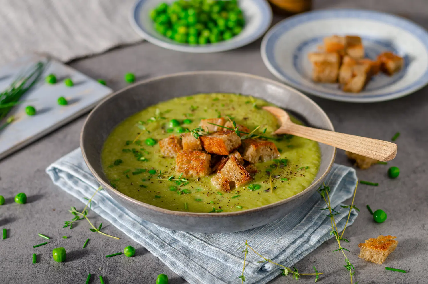 Erasco Erbseneintopf – Leckere Erbsensuppe mit Würstchen oder Hubertus ...